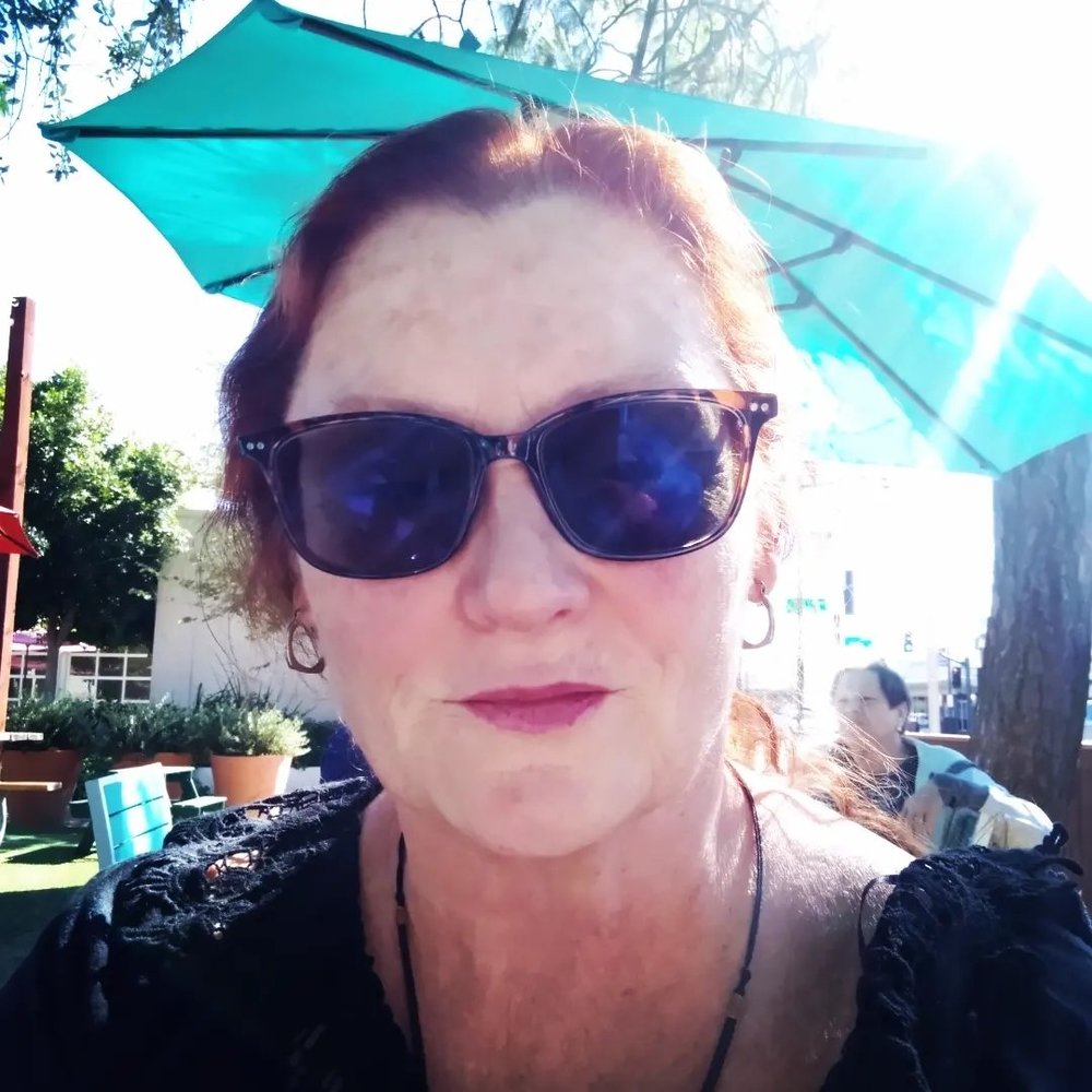 Meet your Posher, Debbi